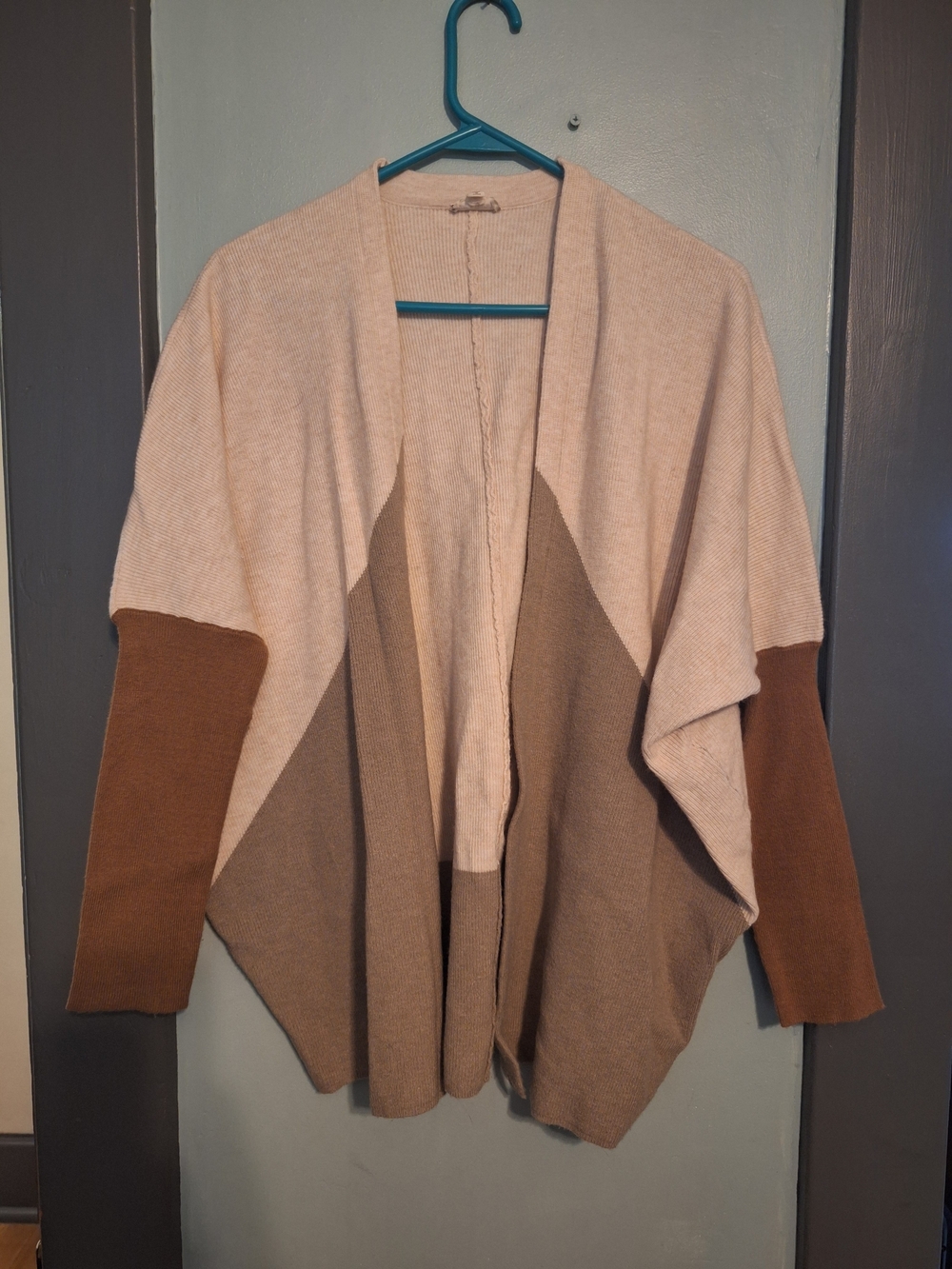 Hem & Thread Beige, Taupe & Brown Colorblock Open-Front Cardigan